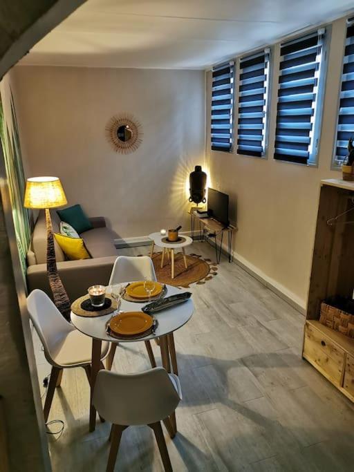 Cozy D'Opale Charmant T1 Bord De Mer Cour Privee Et Clot Wifi 3 Pers Animaux Acceptes Gratuit Apartment Berck Bagian luar foto