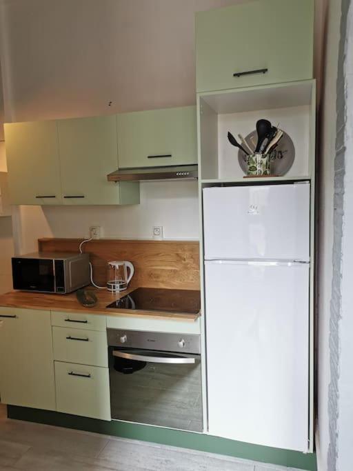 Cozy D'Opale Charmant T1 Bord De Mer Cour Privee Et Clot Wifi 3 Pers Animaux Acceptes Gratuit Apartment Berck Bagian luar foto